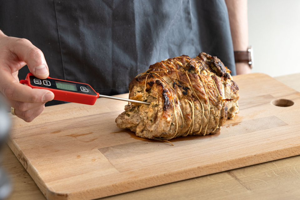 Rollbraten Garzeit: So lange muss er in den Ofen