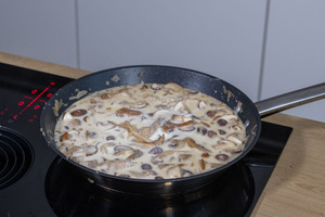 Rahmschwammerl in Pfanne
