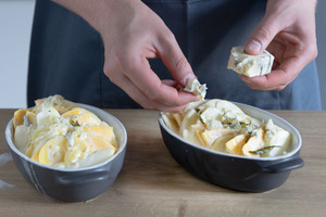 Gorgonzola darüber geben