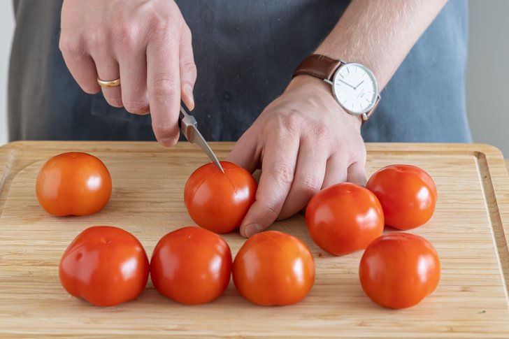 Tomaten einritzen