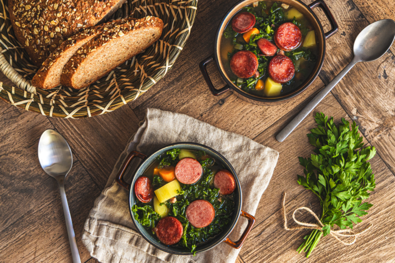 Omas Grünkohleintopf mit Cabanossi