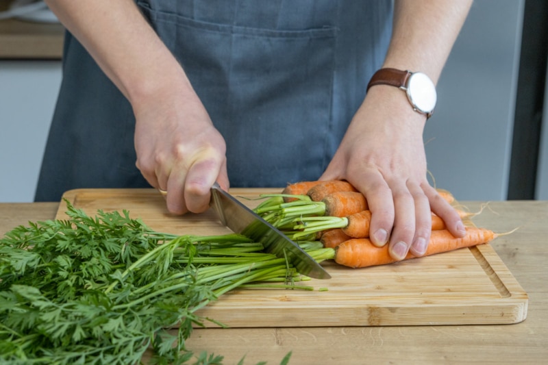 Einfache glasierte Karotten zubereiten | Rezept - eat.de