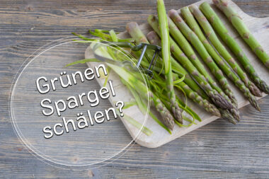 Grünen Spargel schälen