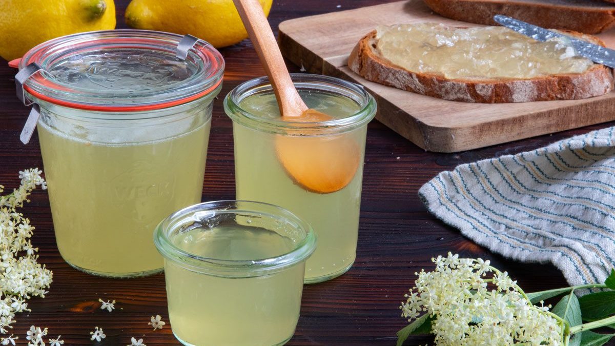 Holunderblütengelee mit Zitrone und Wasser | Rezept