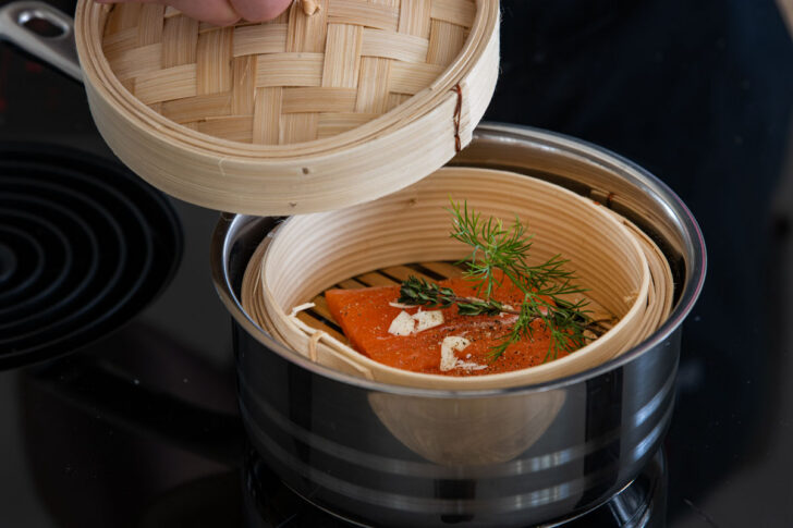 Lachs im Bambuskorb dämpfen