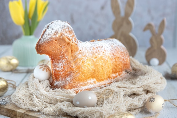 Osterlamm backen