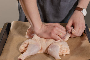 Hühnchen platt drücken