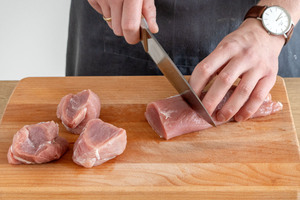 Schweinefilet teilen