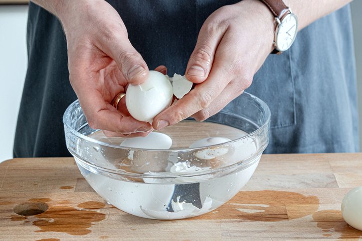Eier schälen