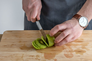 Kiwi schneiden
