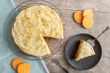 Süßkartoffelkuchen mit Frischkäsefrosting