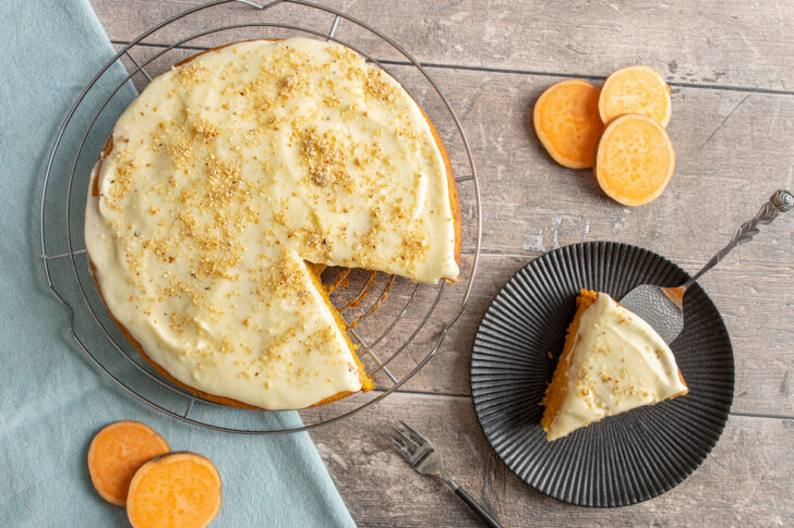 Süßkartoffelkuchen mit Frischkäsefrosting