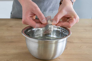 Gelatine einweichen