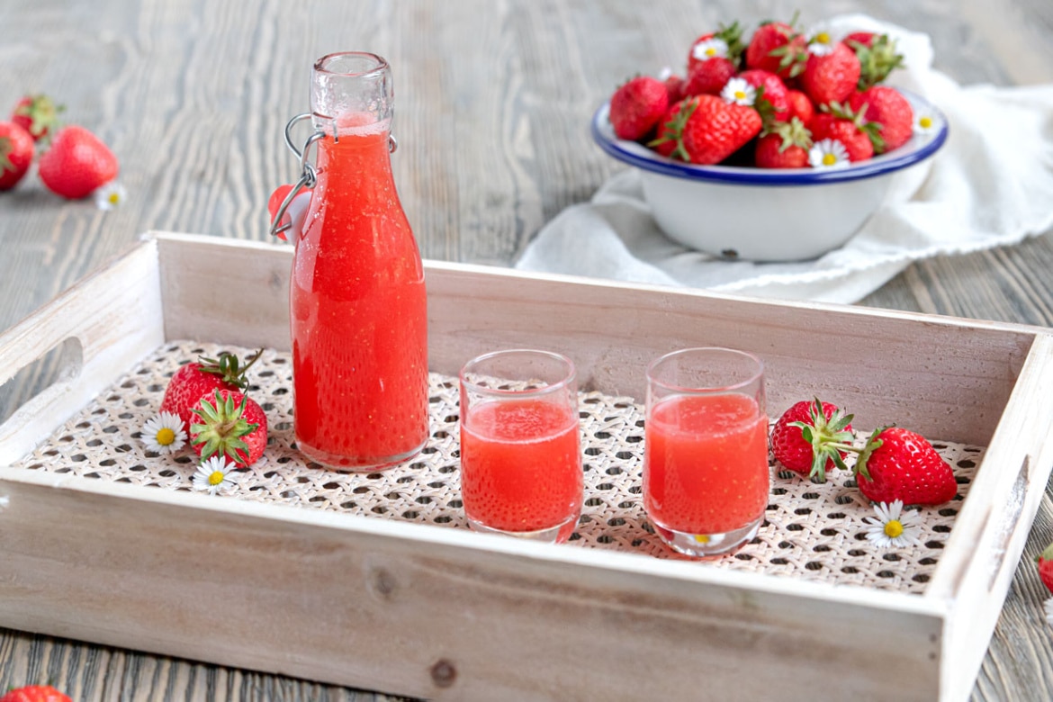 Erdbeerlimes mit Wodka und Limetten | Rezept - eat.de