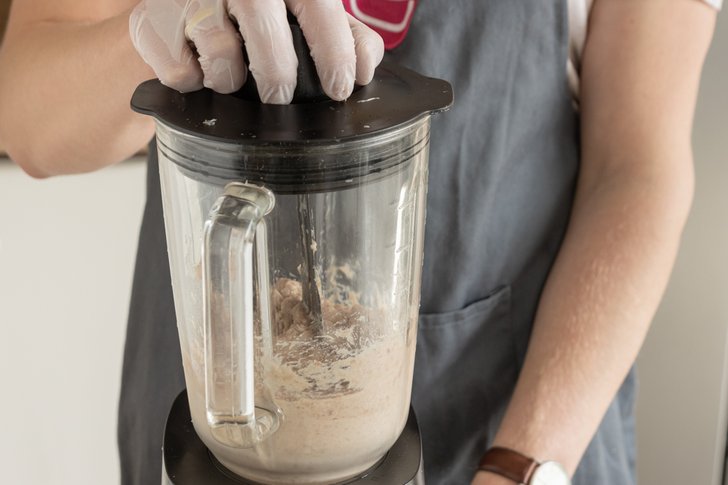 Fleisch im Mixer pürieren