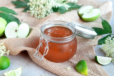 Holunderblütengelee mit Apfelsaft