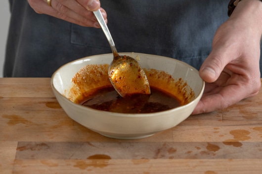 Rippchen Marinade mit Honig verrühren