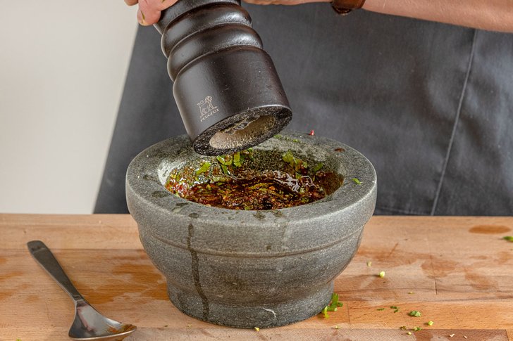 Marinade mit Sojasoße pfeffern
