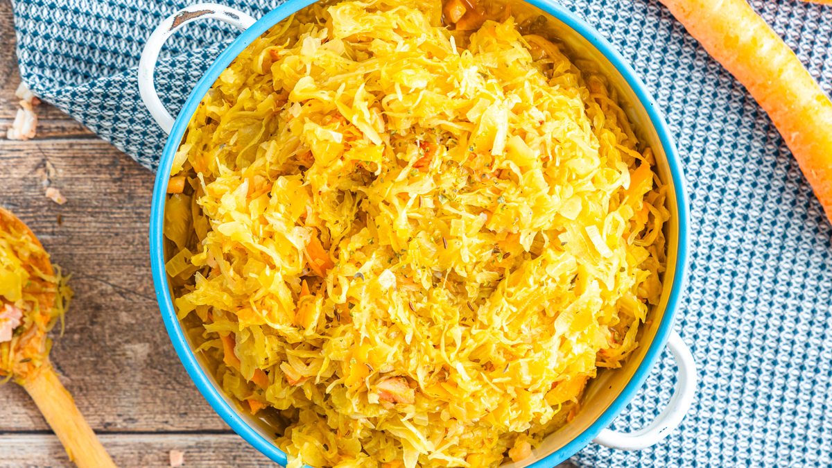 Traditionelles Sauerkraut nach Omas Rezept kochen