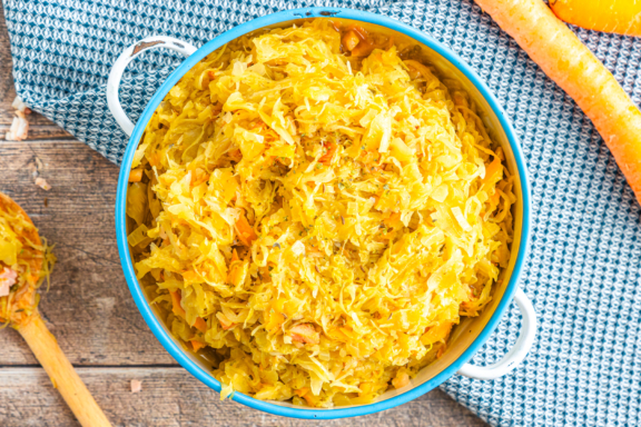 Traditionelles Sauerkraut nach Omas Rezept