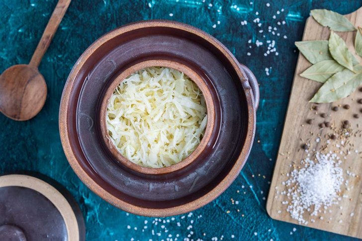 Sauerkraut im Steintopf selber machen