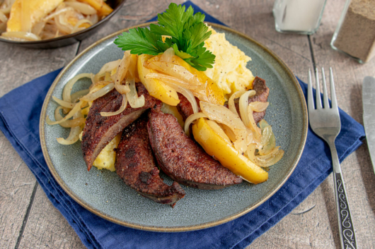 Klassischen Kartoffelbrei einfach selber machen | Rezept - eat.de