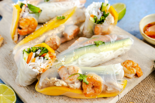 Vietnamesische Sommerrollen mit Garnelen