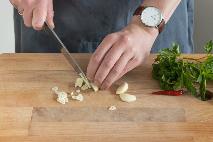 Knoblauch schneiden
