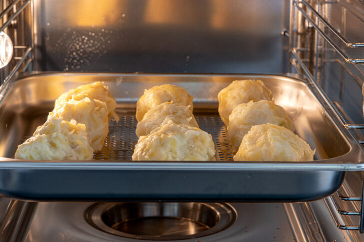 Knödel im Damfgarer aufwärmen