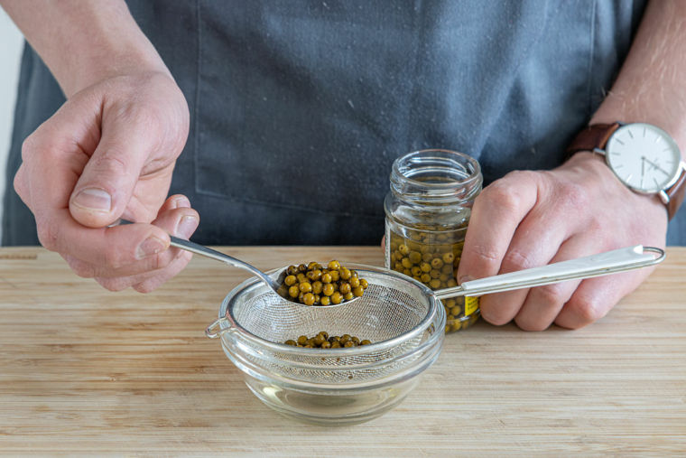 Pfeffersauce mit grünem Pfeffer selber machen | Rezept - eat.de