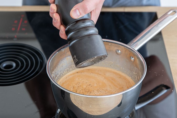 Pfeffersauce abschmecken