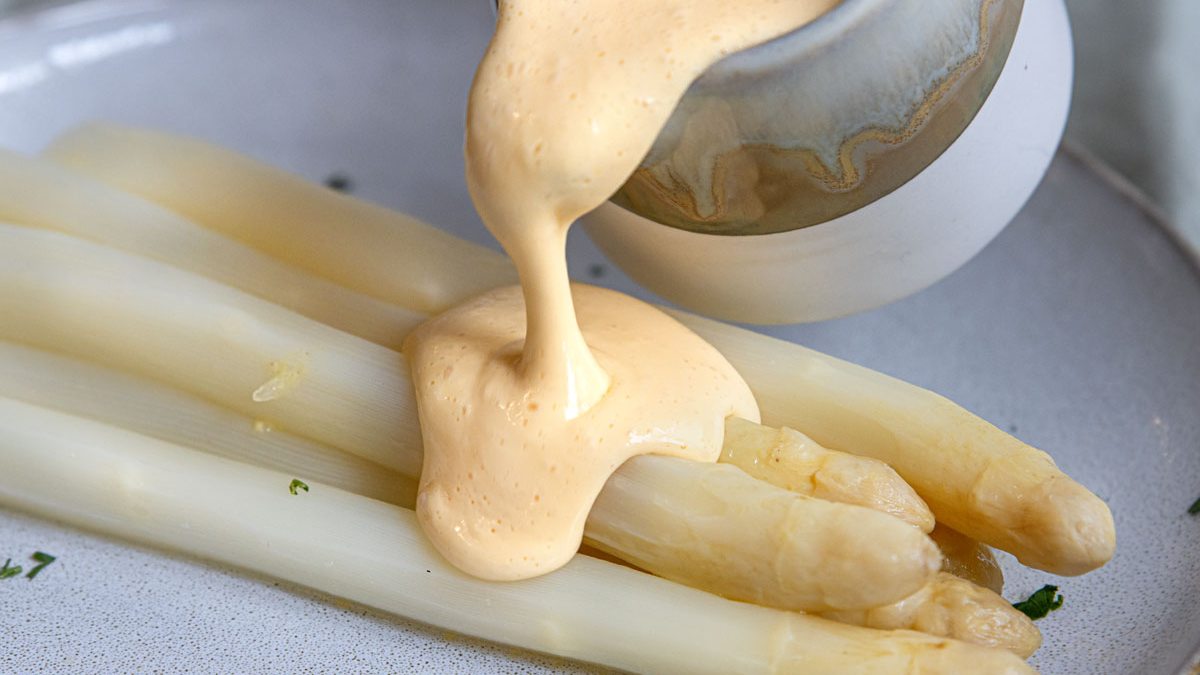 Schnelle Sauce Hollandaise mit dem Pürierstab