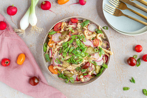 Bunter Spätzlesalat