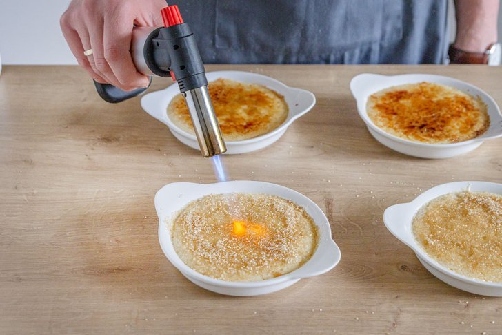 Vegane Crème Brûlée flambieren