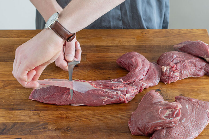 Hirschbraten parieren