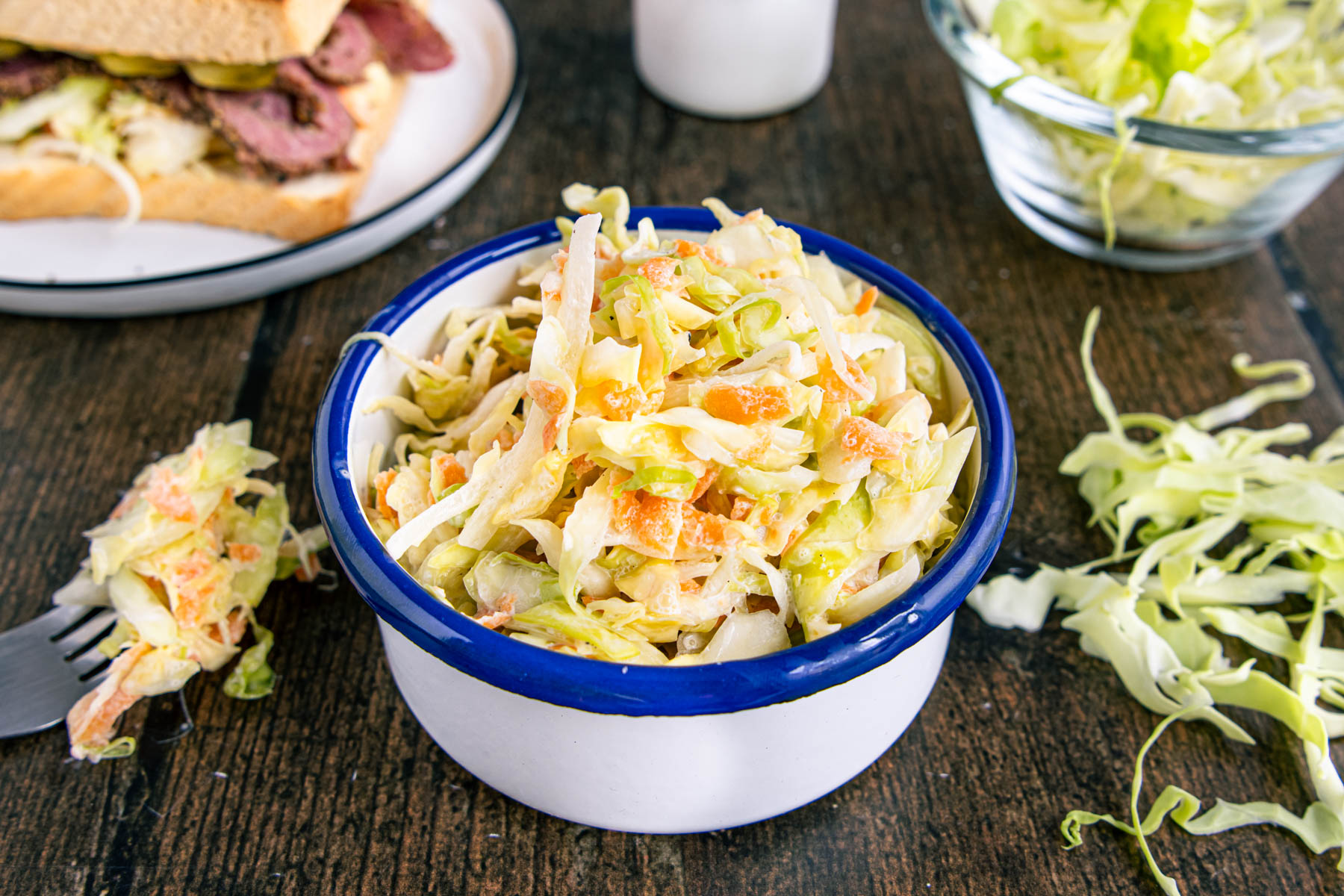 Coleslaw mit Schmand und Spitzkohl-image