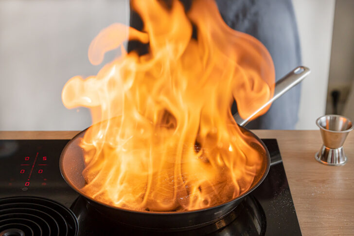Entenbrust mit Orangenlikör flambieren