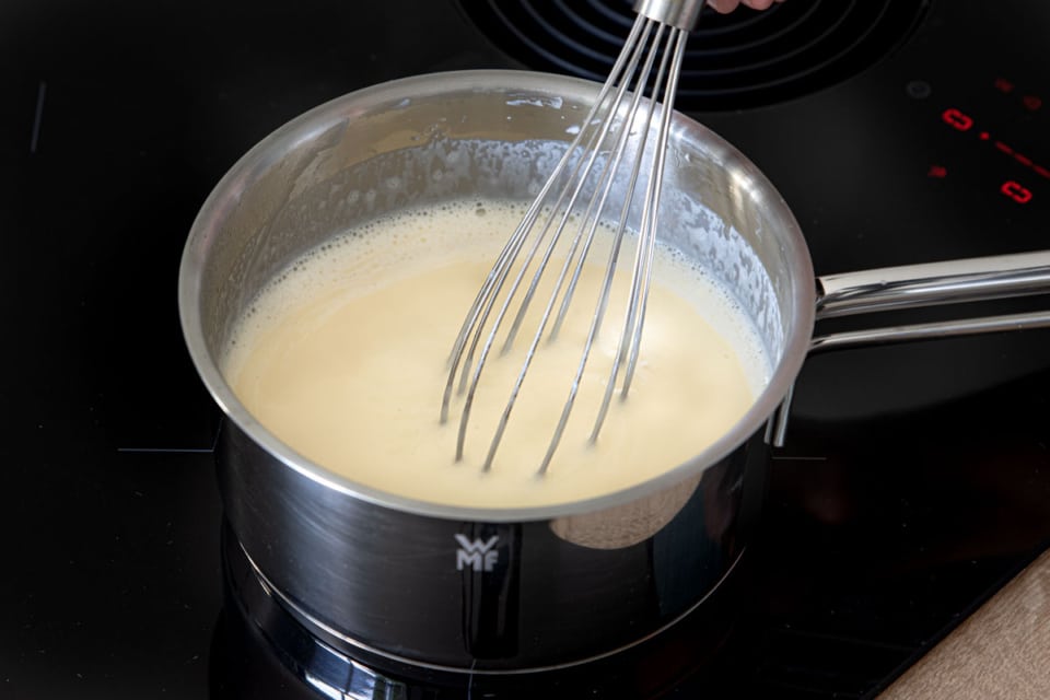 Einfache Erdbeertörtchen mit Vanillepudding-Creme | Rezept