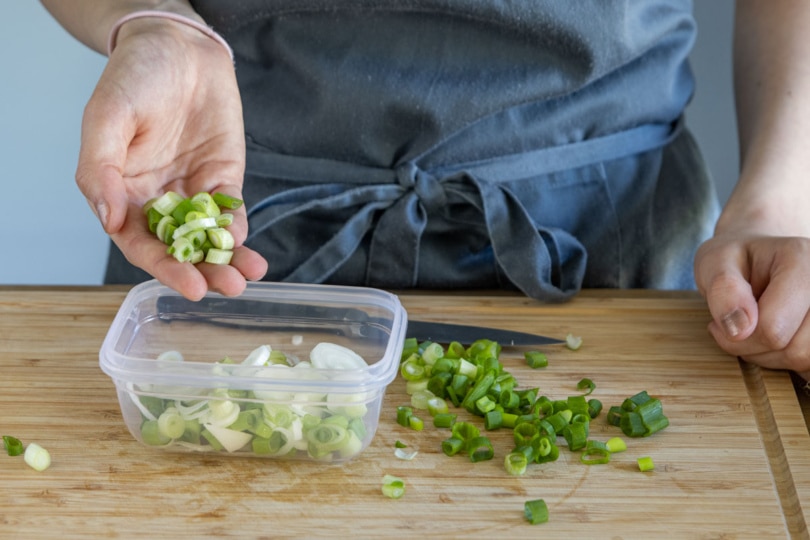 Kann man Frühlingszwiebeln einfrieren? So bleiben sie frisch!