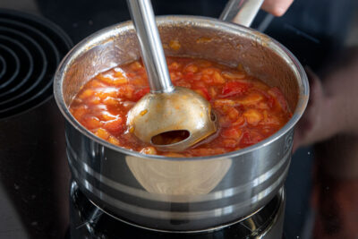 Tomatenmarmelade pürieren