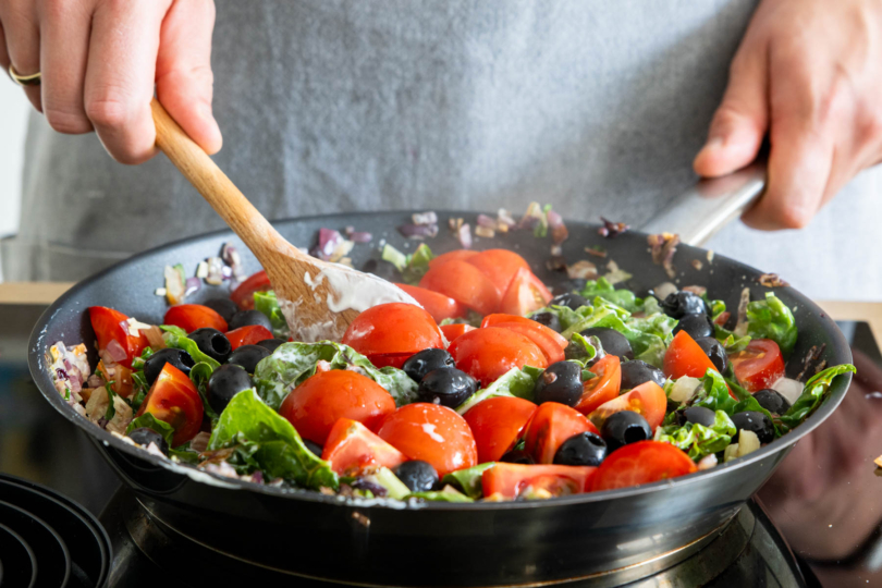 Tomaten dazugeben