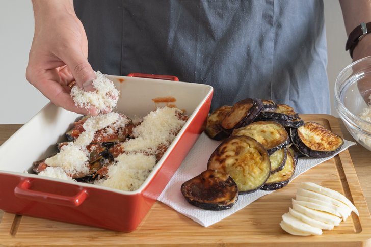 Melanzane alla Parmigiana schichten