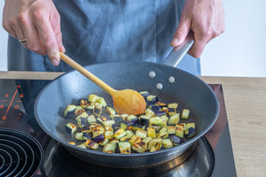Aubergine anbraten