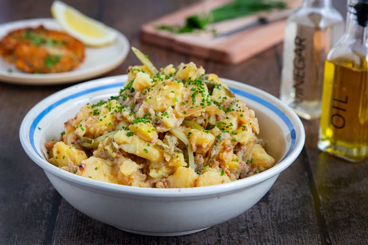 Bayrischer Kartoffelsalat mit Speck