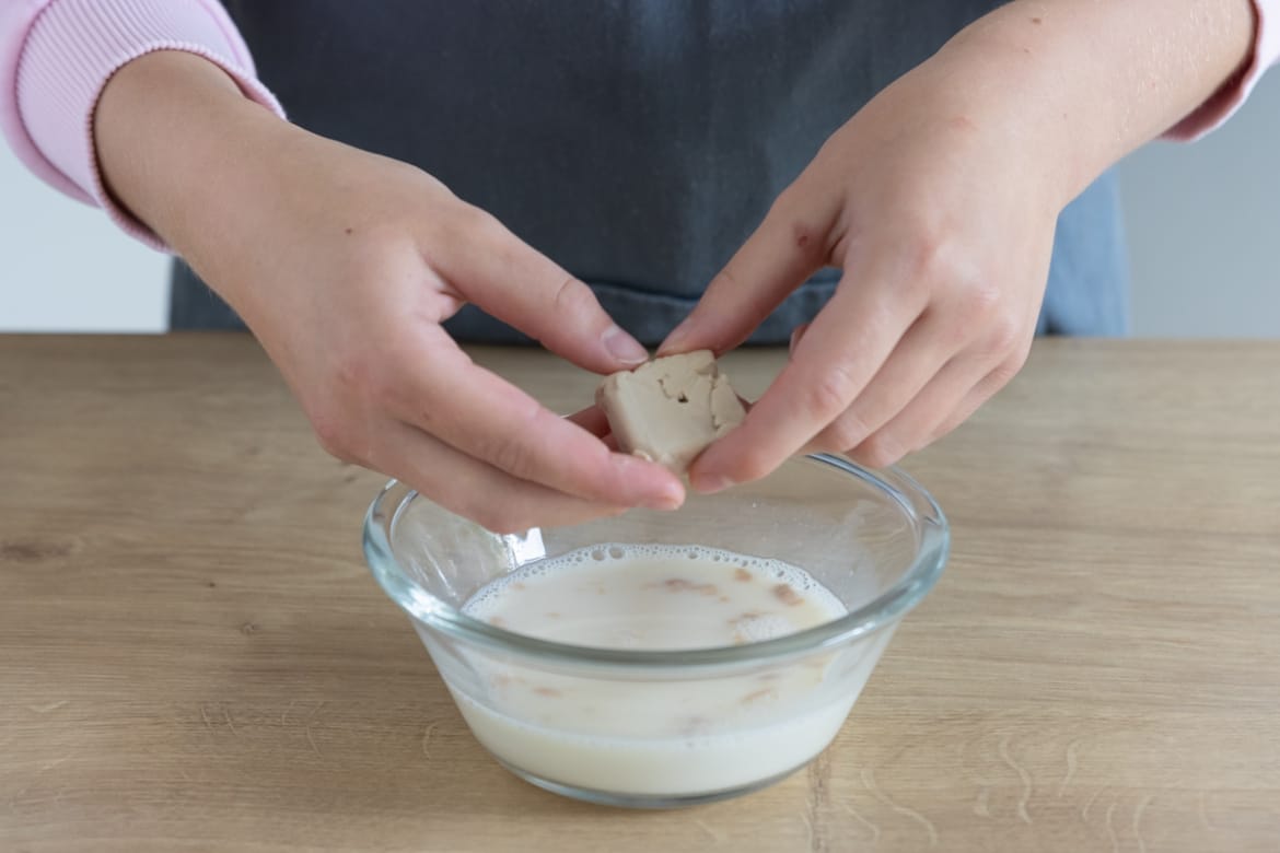 Apfelkuchen mit Hefeteig und Streusel | Rezept