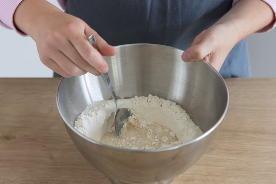 Apfelkuchen mit Hefeteig und Streusel | Rezept