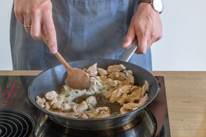Geschnetzeltes anbraten