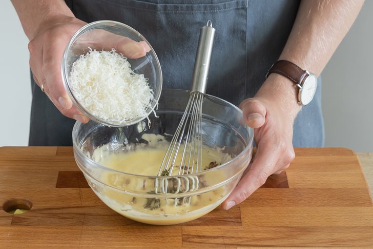 Parmesan unterrühren
