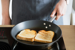 Toast anrösten