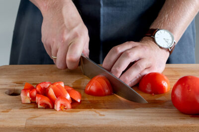 Tomaten würfeln